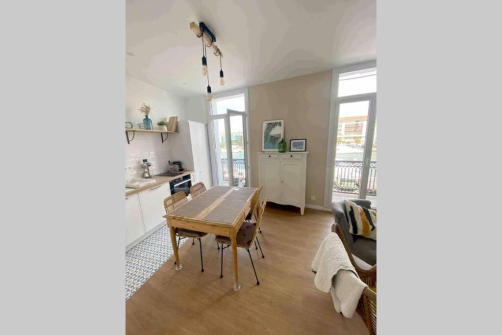 Apartamento Sur Le Bord Du Quai Sète Exterior foto